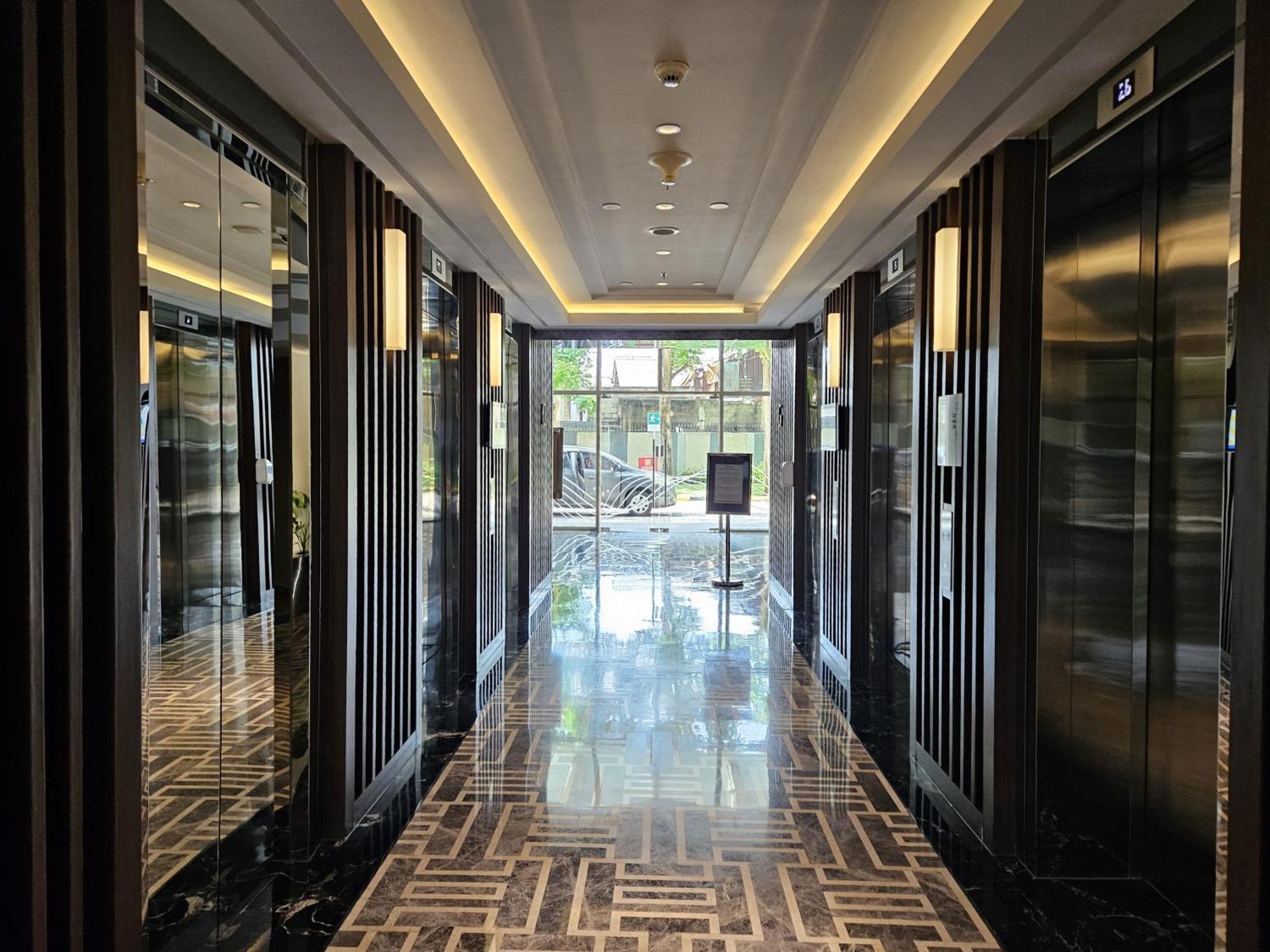 3Br Flat In Taman Anggrek Residence Jakarta Exterior foto